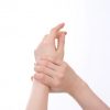 指・手首の関節痛は腱鞘炎？症状と治し方